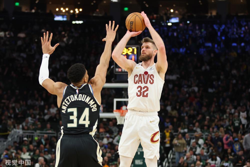 很快吸引了 很快吸引了