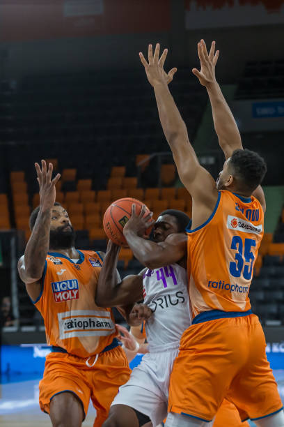 科瓦奇指出 科瓦奇指出